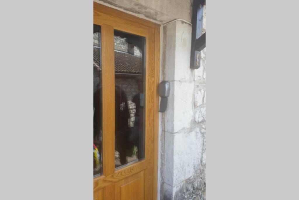 Maison Pierre Et Voute Au Coeur Du Village Balazuc Zewnętrze zdjęcie